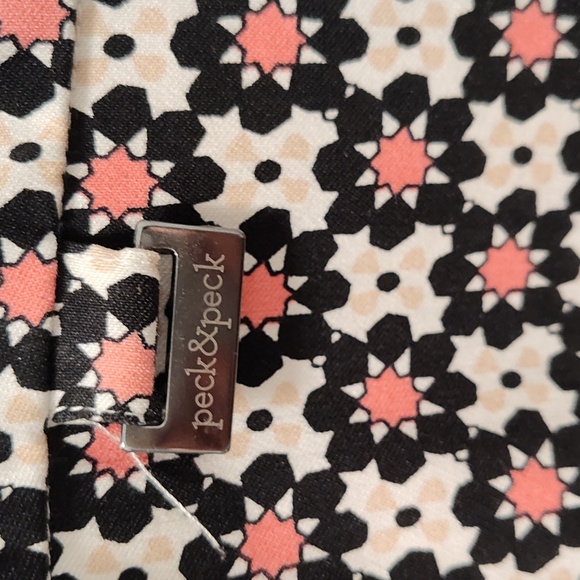 Women's Peck & Peck Patterned Pants, Like New, Size 10, Multi-Color - Picture 4 of 9